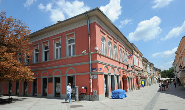 Шпанска поезија у фокусу
